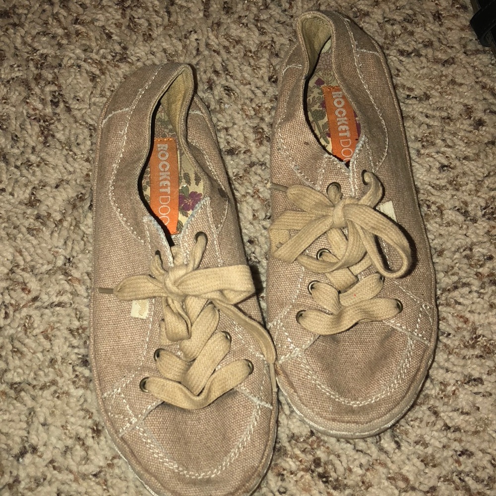 Shoe carnival rocket dog shoes